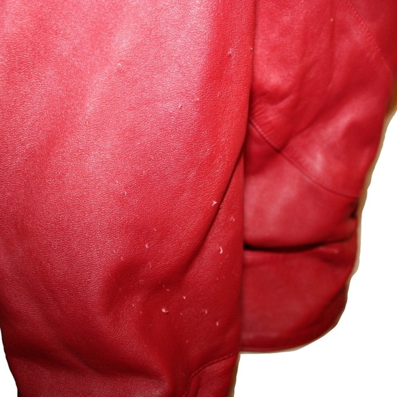 1980s Red Leather Cropped Vintage Jacket - Picture 7 of 8
